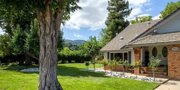 10430 N Ojai Santa Paula Road