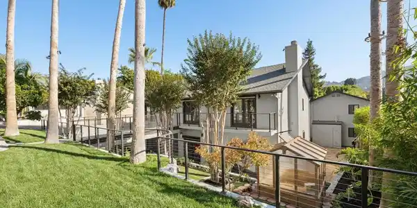 10758 Aqua Vista Street