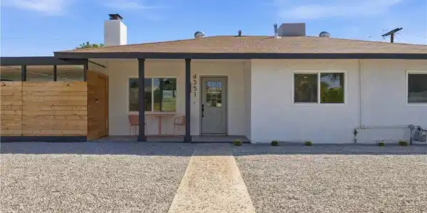 4351 E Calle De Carlos