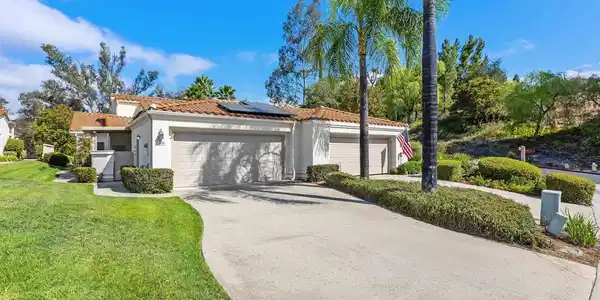 8909 Circle R View Lane