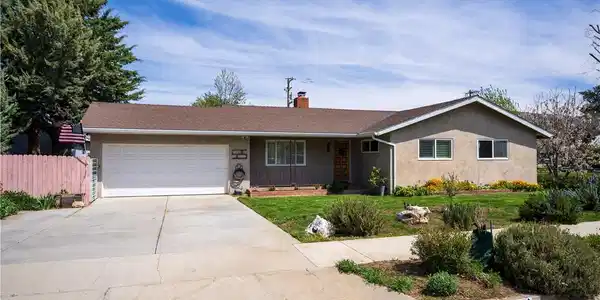 525 E F Street