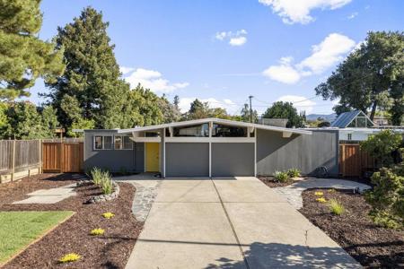 1010 La Salle Drive