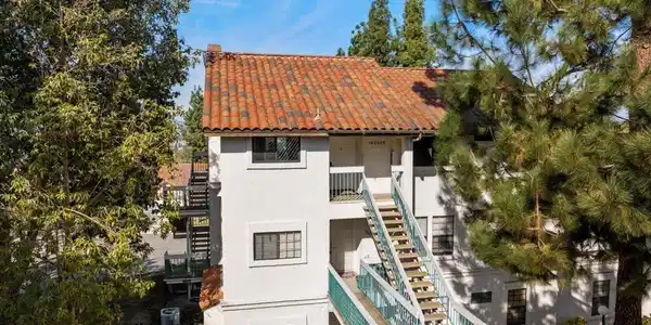 16266 Avenida Venusto