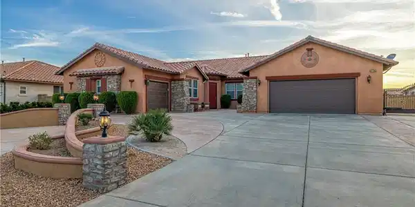 41705 Doverwood Court