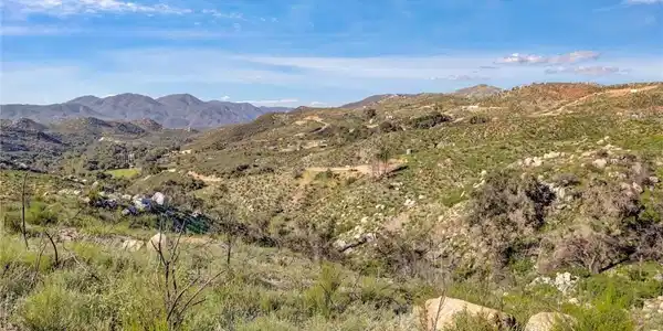 2 Decker Canyon Road