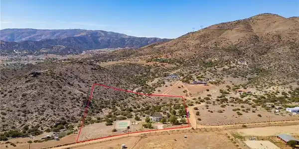 2611 Sand Creek Drive