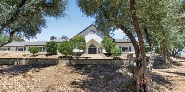 42761 Juniper