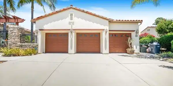 2507 Round Meadow Court