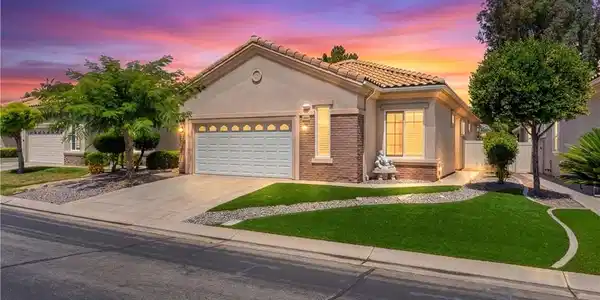 4860 Rolling Hills