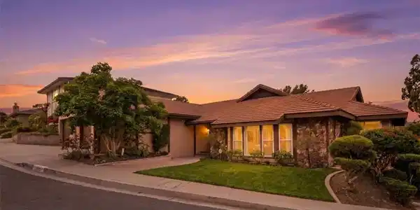 2773 Valle Vista