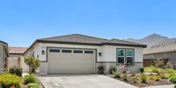 7598 Orangebrook