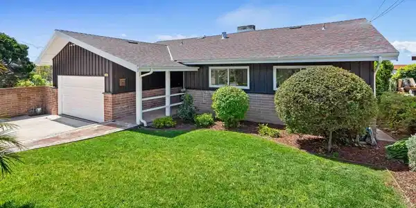 2509 Tulare Ave