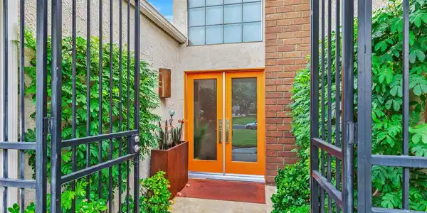 35983 E Paseo Circulo E