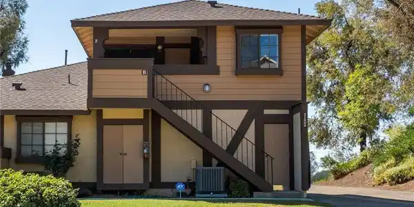 21600 Laurelrim
