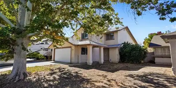 44943 16th E