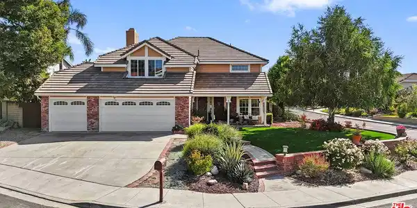 947 Bearclaw Court