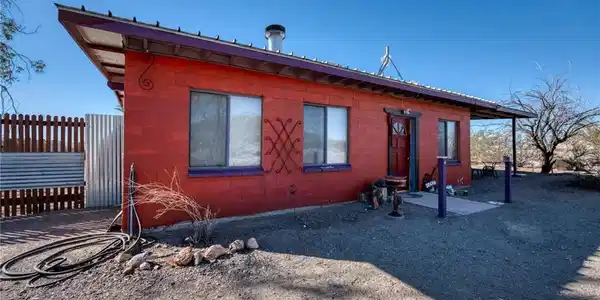 85927 Eddie Albert Road