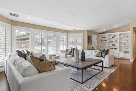 5225 Tedford Way