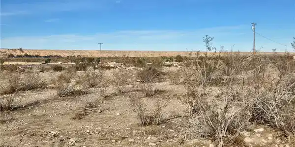 0 National Trails Hwy 0469-261-04