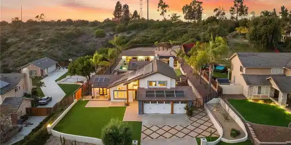 555 Trailridge Dr.