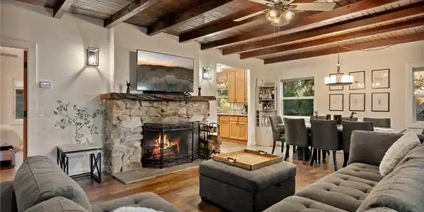717 Crest Estates