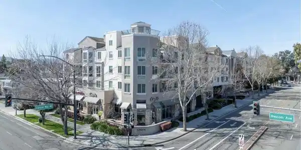 912 Campisi Way