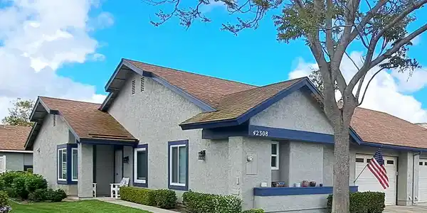 42308 Village 42