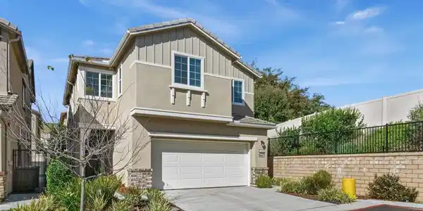 5616 Daybreak Way