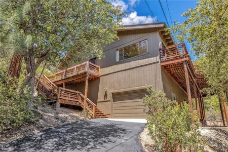 25360 Green Oaks Court