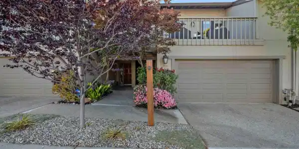 105 Altura Vista
