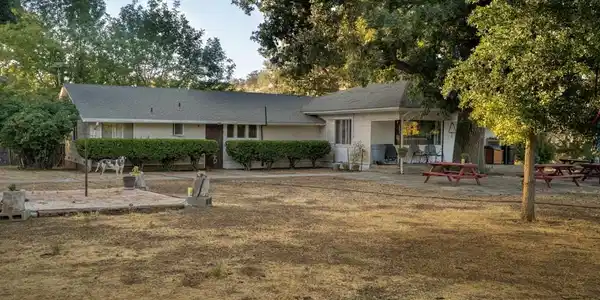 47069 Crump Lane