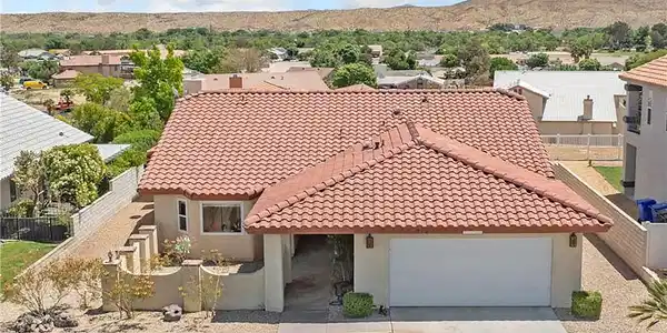 27263 Lakeview