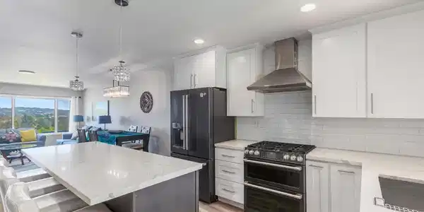 4322 Auklet Way