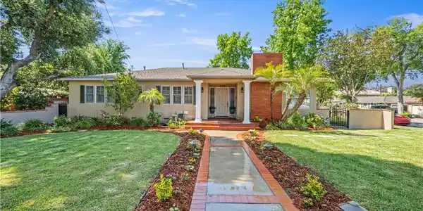 536 W Palm Drive
