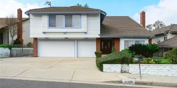 11129 Canyon Meadows