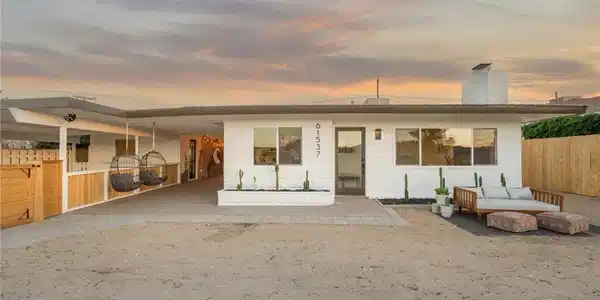 61537 La Jolla