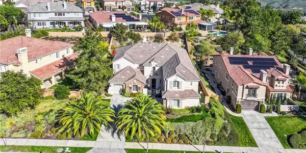 21892 Thimbleberry Court