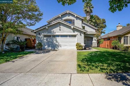 437 Apple Hill Dr
