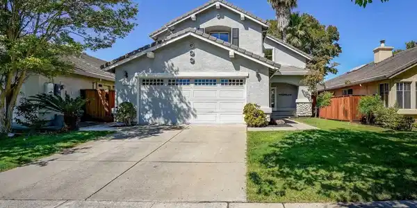 437 Apple Hill Dr