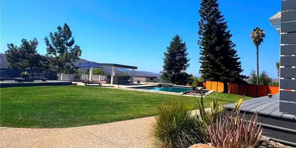 1184 Mellow Lane