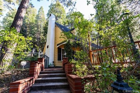 222 Holiday Drive