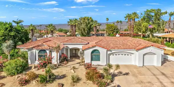 79570 St Margarets Bay