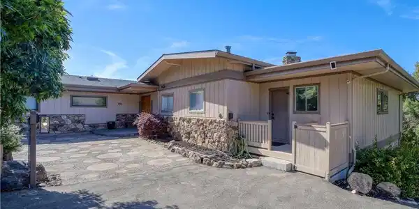 131 Serrano Heights