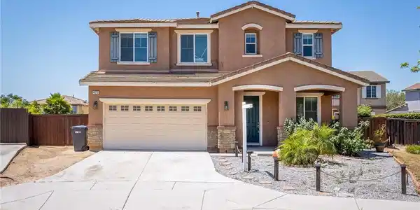 40210 Miriam Way