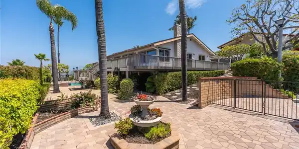 33132 Valle Road