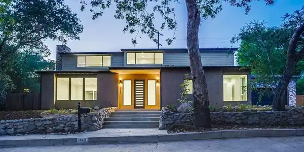 1849 Los Encinos Avenue