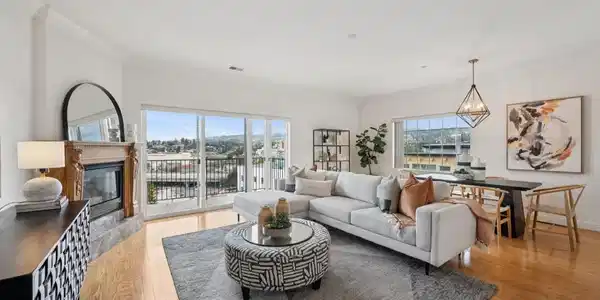 567 Merritt Ave
