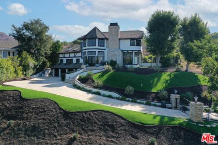 5555 Little Fawn Court