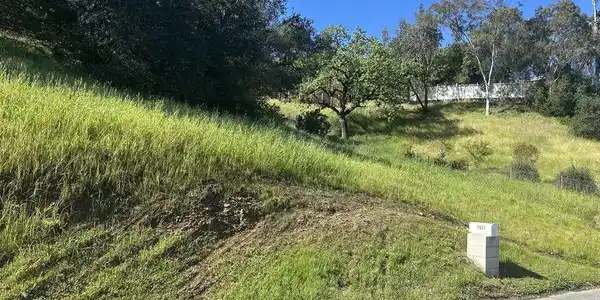 3010 Foothill