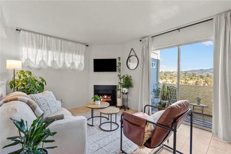 18209 Sierra Highway